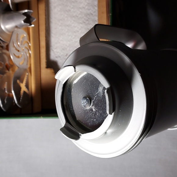 Vintage Mirro Cookie and Pastry Press in Original Box With Recipe Booklet - Picture 6 of 14